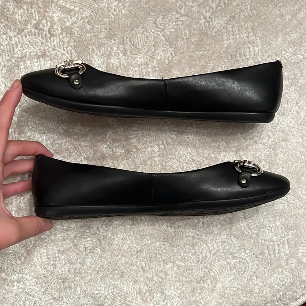 Brand New Kate Spade Genuine Leather Black Flats Slip On Shoes Silver Tone Logo